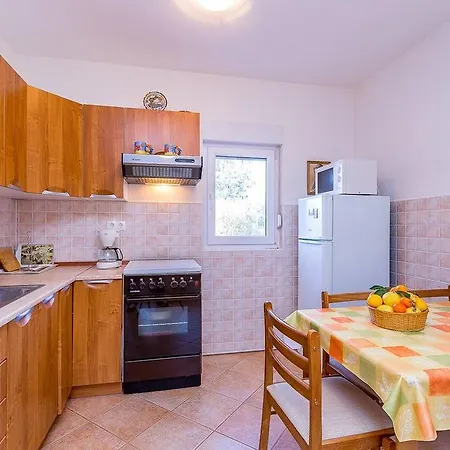 Apartament Dundo *