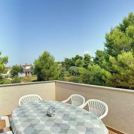Apartament Dundo *
